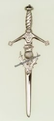 Claidhmhor with Thistle Kilt Pin