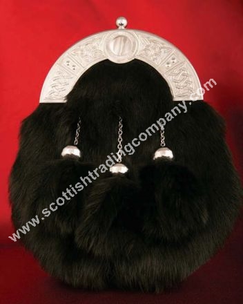 Celtic Knot Black Fur Sporran - Click Image to Close