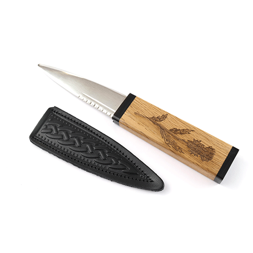 Scottish Oak Sgian Dubh With Thistle - Click Image to Close
