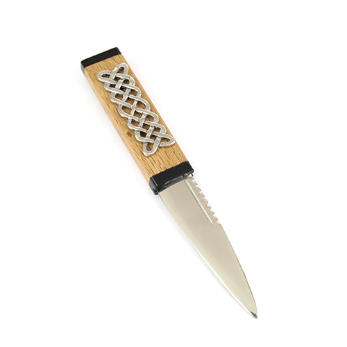 Scottish Oak Sgian Dubh with Celtic Knot Mount - Click Image to Close