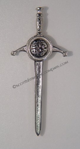 Interlace Kilt Pin