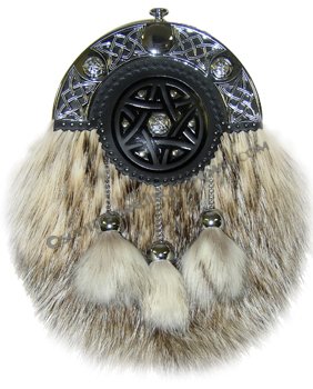 Badger Sporran & Tassels - Click Image to Close