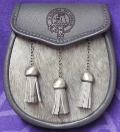 Custom Engraved Clan Badge Fur Sporran